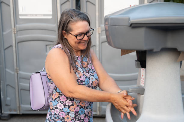 Best Portable restroom trailer rental  in Lexington, IL